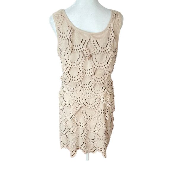 TATA Jolie Medium Shift Dress Beige Sleeveless Tiered Cutout Eyelet - Picture 9 of 9